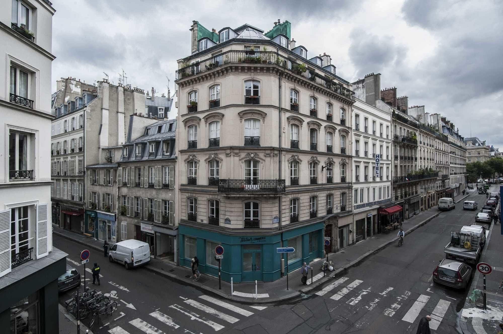Hotel Des 3 Nations Paris Bagian luar foto