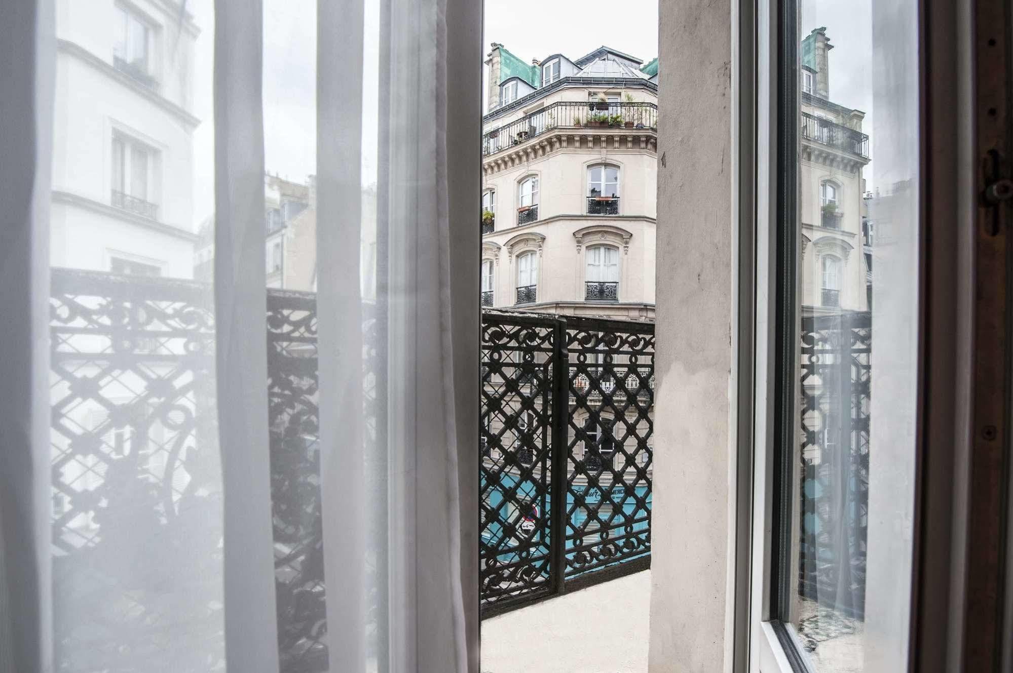 Hotel Des 3 Nations Paris Bagian luar foto
