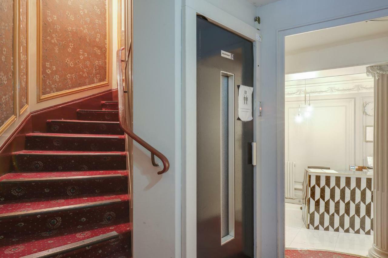 Hotel Des 3 Nations Paris Bagian luar foto